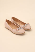 Load image into Gallery viewer, DOROTHY Bow Ballet Flats - Sizes 5.5-9 Ti Amo I love you
