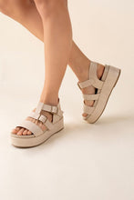 Load image into Gallery viewer, DREFTER- Black or Natural Chunky Summer Sandals Ti Amo I love you
