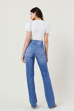 Load image into Gallery viewer, High Rise - Distressed Straight Legged Jeans Ti Amo I love you
