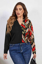 Load image into Gallery viewer, Melo Apparel Plus Size Contrast Color Notched Neck Shirt - Sizes 1XL-4XL Ti Amo I love you
