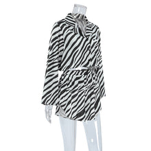 Load image into Gallery viewer, 2ps Set - Womens Satin Striped Summer Long Sleeves Cropped Cardigan Shorts Pajamas
