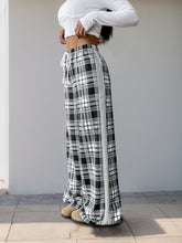 Load image into Gallery viewer, Womens Elastic Black White Lattice Pattern Trousers Trousers Casual Plaid Stitching Wide Leg Pants
