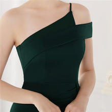 Load image into Gallery viewer, Toast Dress Bride Long Sleeveless Red Appreciation Dinner Slim Fit Fishtail Wedding Dress
