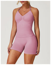 Load image into Gallery viewer, Sollinarry Seamless Yoga Vest Tight Breathable Pleated Sports Vest Casual Running Fitness Top
