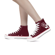 Load image into Gallery viewer, Ti Amo I love you - Exclusive Brand - Heath - White Daisy - High Top Canvas Shoes - White  Soles
