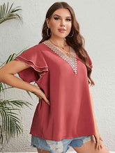 Load image into Gallery viewer, Plus Size Contrast V-Neck Layered Flutter Sleeve Blouse Ti Amo I love you
