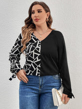 Load image into Gallery viewer, Plus Size Geometric V-Neck Long Sleeve T-Shirt Ti Amo I love you
