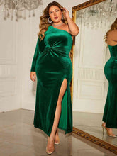 Load image into Gallery viewer, Plus Size One-Shoulder Twisted Split Dress Ti Amo I love you
