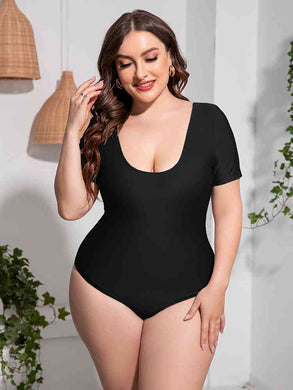 Plus Size Scoop Neck Short Sleeve One-Piece Swimsuit Ti Amo I love you