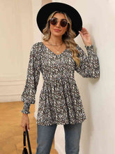 Load image into Gallery viewer, Printed V-Neck Lantern Sleeve Blouse Ti Amo I love you
