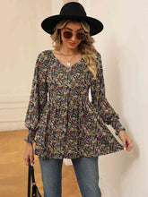 Load image into Gallery viewer, Printed V-Neck Lantern Sleeve Blouse Ti Amo I love you
