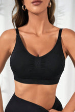 Load image into Gallery viewer, Scoop Neck Cropped Active Bra Ti Amo I love you
