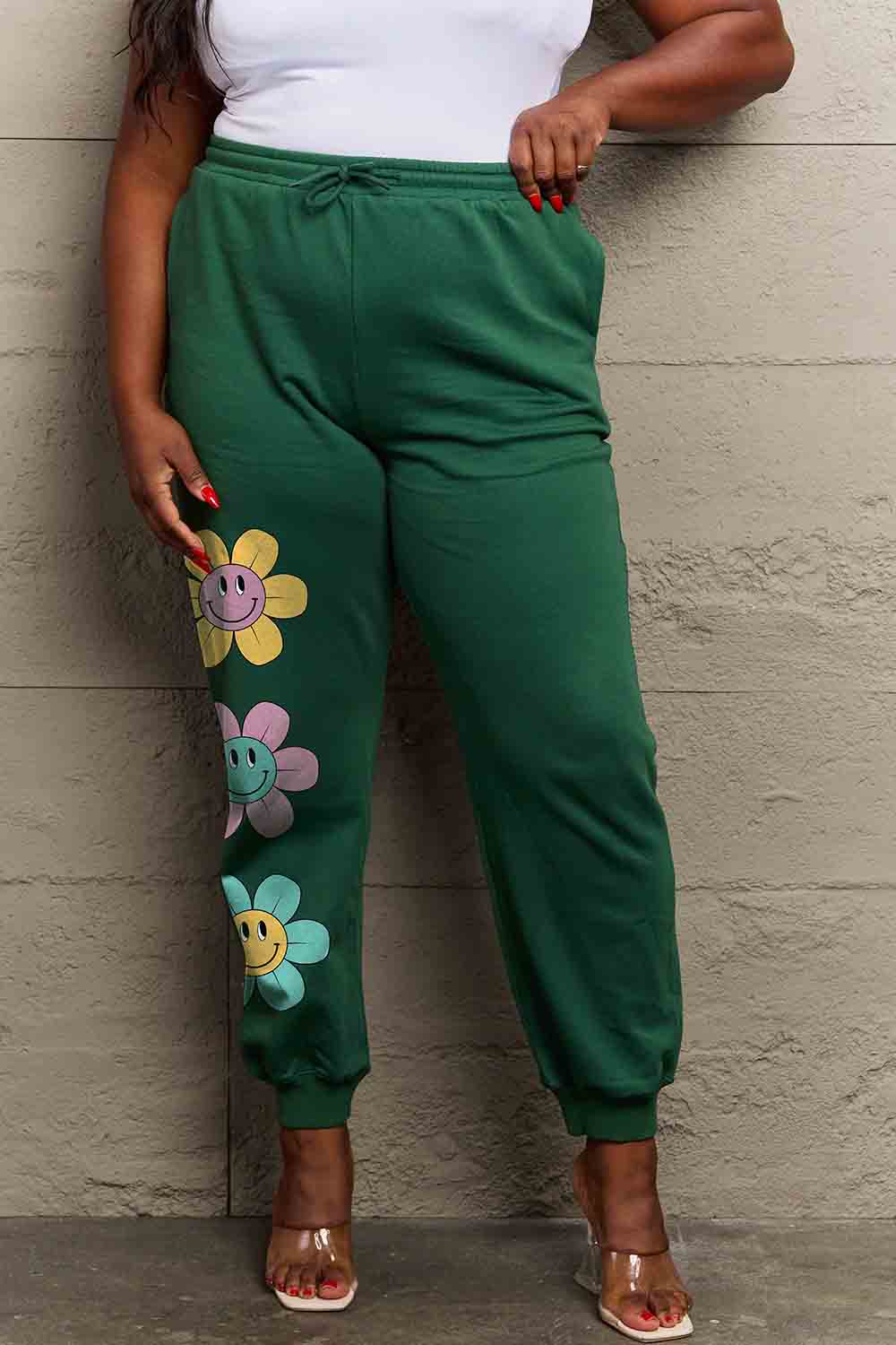Simply Love - Everglade - Full Size Drawstring Daisy Flower Graphic Long Sweatpants Ti Amo I love you