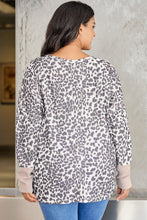 Load image into Gallery viewer, Plus Size Leopard Print Long Sleeve Sweatshirt
