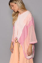 Load image into Gallery viewer, POL High-Low Contrast V-Neck Top
