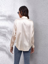 Load image into Gallery viewer, Collared Neck Buttoned Long Sleeve Shirt
