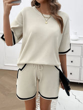 Load image into Gallery viewer, Contrast Trim Round Neck Top and Shorts Set
