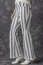 Load image into Gallery viewer, Raw Hem Star Applique Striped Jeans
