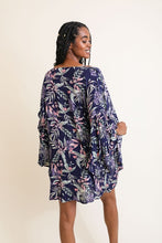 Load image into Gallery viewer, Tropical Leaves Draped Sleeve Kimono
