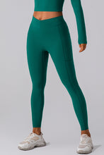 Load image into Gallery viewer, High Waist Active Leggings with Pockets
