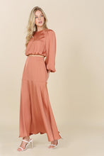 Load image into Gallery viewer, Dressed Up Satin Two-Piece Mermaid Dress Set
