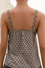 Load image into Gallery viewer, Decorative Buckle Printed Notched Tank
