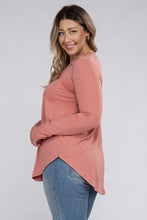 Load image into Gallery viewer, Plus Long Sleeve Round Neck Round Hem Top
