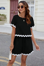 Load image into Gallery viewer, Contrast Trim Round Neck Top and Shorts Set
