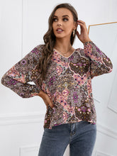 Load image into Gallery viewer, Lace Detail Printed V-Neck Blouse
