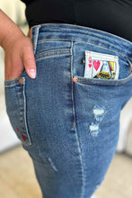 Load image into Gallery viewer, Judy Blue Plus Size Queen Of Hearts Coin Pocket BF Jeans
