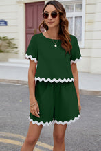 Load image into Gallery viewer, Contrast Trim Round Neck Top and Shorts Set
