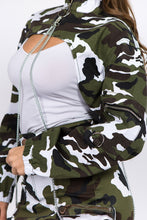 Load image into Gallery viewer, American Bazi Camouflage Cropped Jacket with Chains
