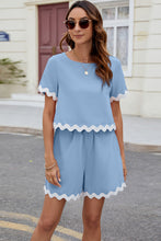 Load image into Gallery viewer, Contrast Trim Round Neck Top and Shorts Set
