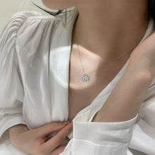 Load image into Gallery viewer, Womens Retro Magnetic Folding Heart Shaped Four Leaf Clover Pendant Necklace Love Clavicle Chain Choker - Jewelry
