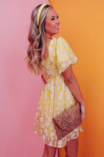 Load image into Gallery viewer, Yellow Boho Flower Jacquard Puff Sleeve Square Neck Mini Dress
