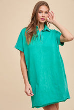 Load image into Gallery viewer, Annie Wear Mineral Washed Johnny Collar Short Sleeve Dress
