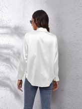 Load image into Gallery viewer, Collared Neck Buttoned Long Sleeve Shirt
