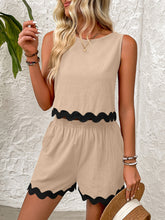 Load image into Gallery viewer, Contrast Trim Round Neck Top and Shorts Set
