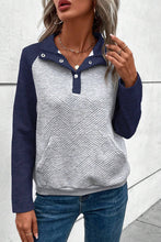 Load image into Gallery viewer, Gray Textured Contrast Splicing Raglan Sleeve Top
