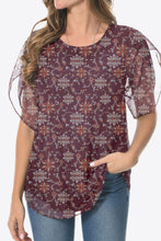 Load image into Gallery viewer, Printed Round Neck Curved Hem Blouse
