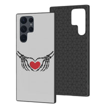 Load image into Gallery viewer, Ti Amo I love you - Exclusive Brand - Silver - Skeleton Hands with Heart - Samsung Galaxy S22 Ultra Glass Case
