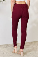 Load image into Gallery viewer, YMI Jeanswear Hyperstretch Mid-Rise Skinny Jeans
