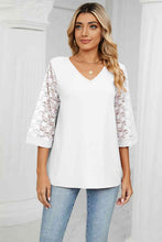 Load image into Gallery viewer, V-Neck Three-Quarter Sleeve Top
