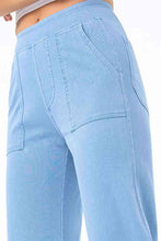 Load image into Gallery viewer, 3 Colors - Pocketed Long Jeans
