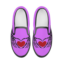 Load image into Gallery viewer, Ti Amo I love you - Exclusive Brand - Heliotrope - Skeleton Hands with Heart - Kids Slip-on shoes - Black Soles
