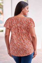 Load image into Gallery viewer, Plus Size Floral Lace Trim Round Neck Blouse
