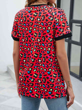 Load image into Gallery viewer, 4 Colors - Leopard Round Neck Short Sleeve Tee Shirt
