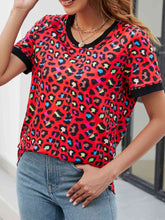 Load image into Gallery viewer, 4 Colors - Leopard Round Neck Short Sleeve Tee Shirt
