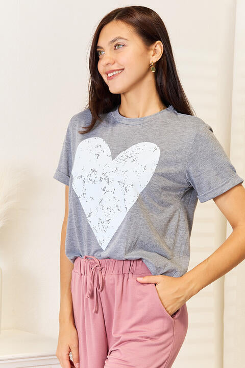 Ladies Cute Trendy Heart Graphic Cuffed Womens Short Sleeve Plis Size Women's  T-Shirts 