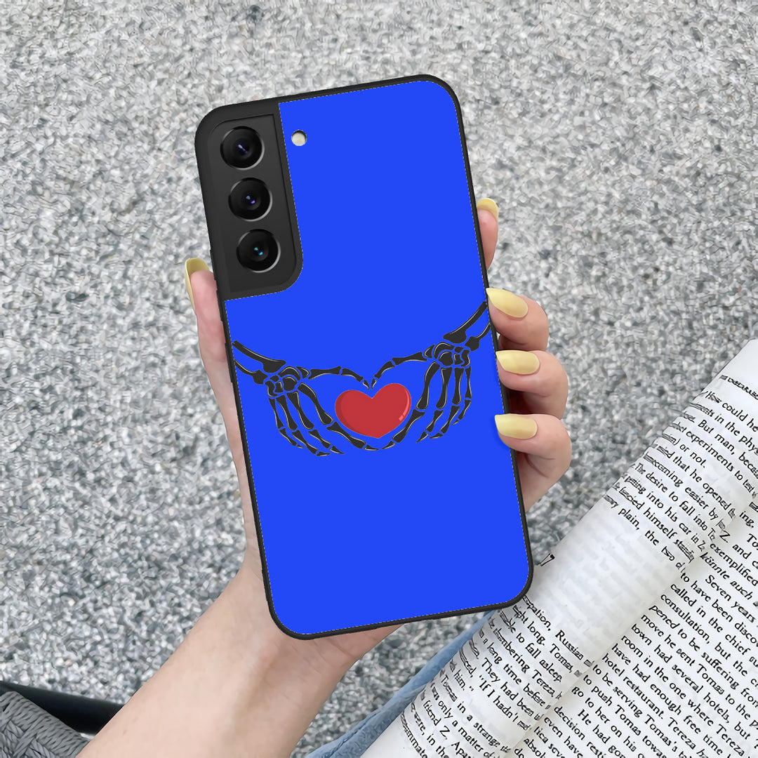 Ti Amo I love you - Exclusive Brand - Blue Blue Eyes - Skeleton Hands with Heart - Samsung Galaxy S22 Glass Case